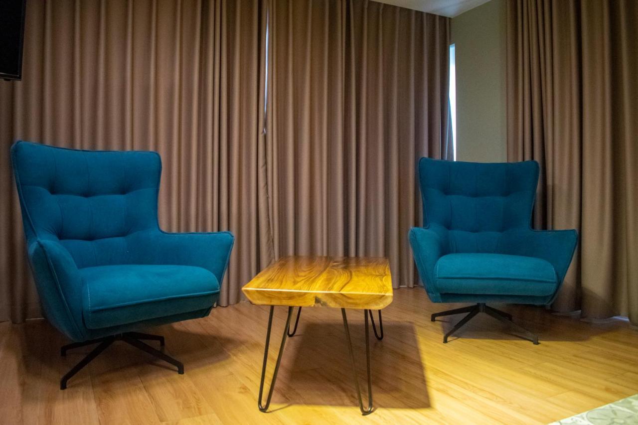Bocca Hotel Корча Экстерьер фото
