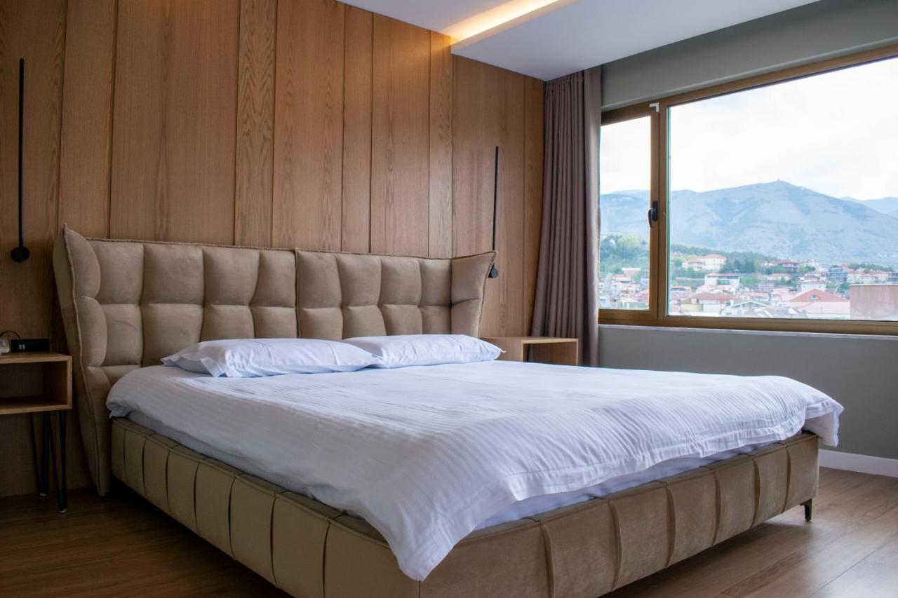 Bocca Hotel Корча Экстерьер фото