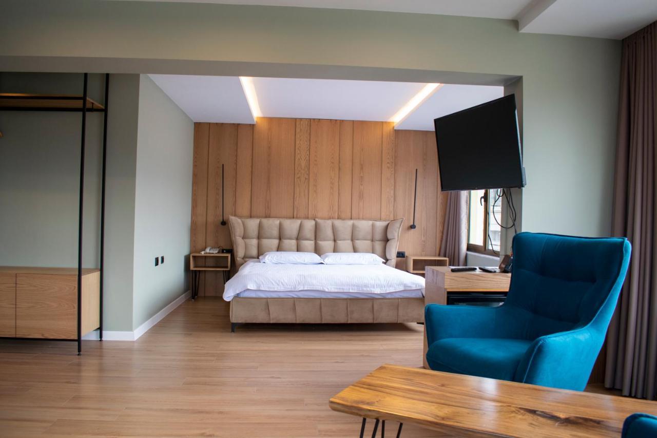 Bocca Hotel Корча Экстерьер фото