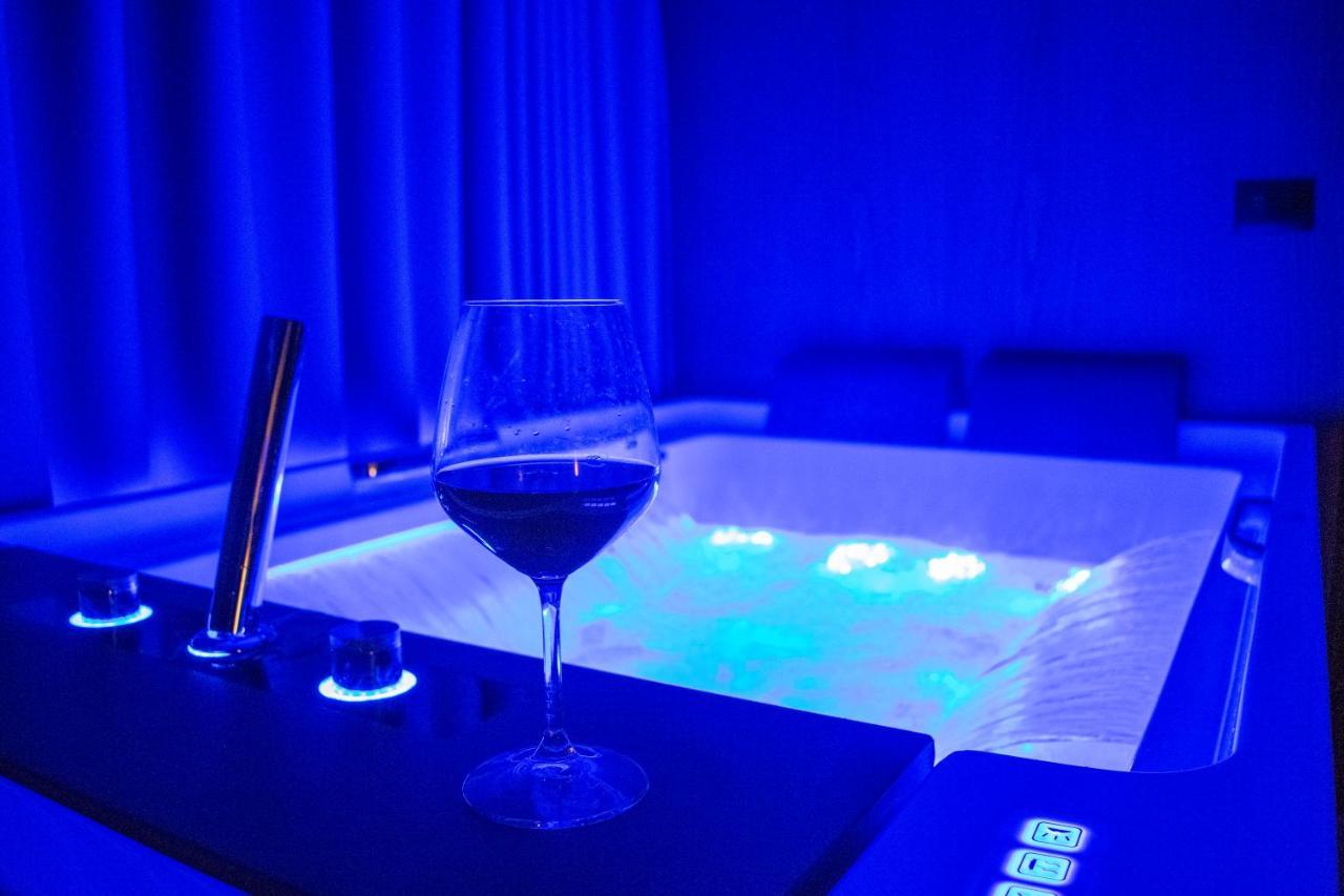 Bocca Hotel Корча Экстерьер фото