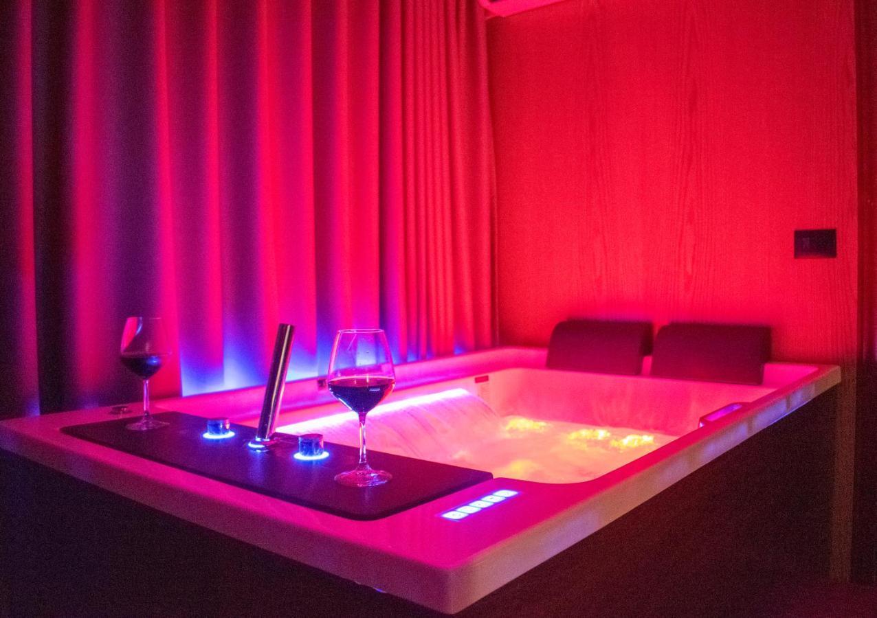 Bocca Hotel Корча Экстерьер фото
