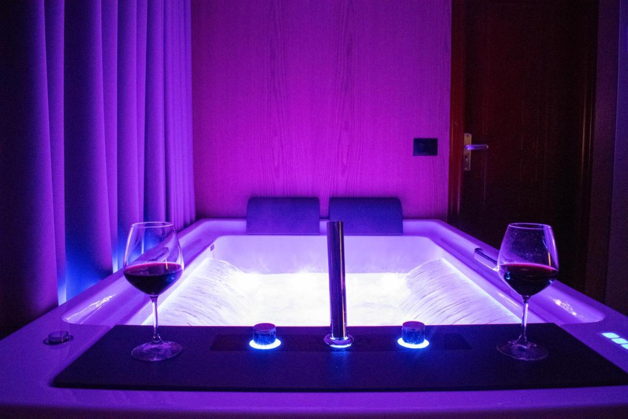 Bocca Hotel Корча Экстерьер фото