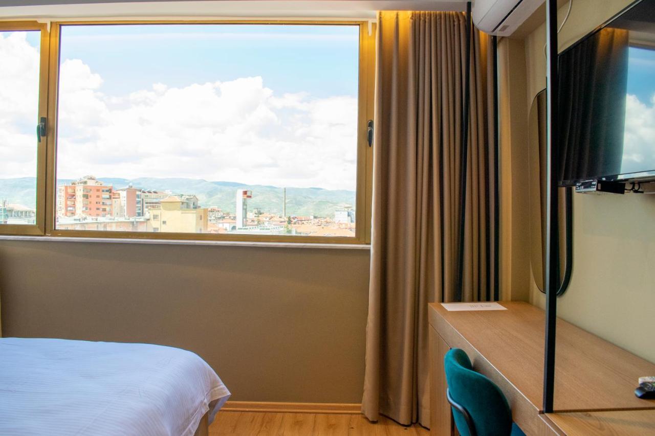 Bocca Hotel Корча Экстерьер фото